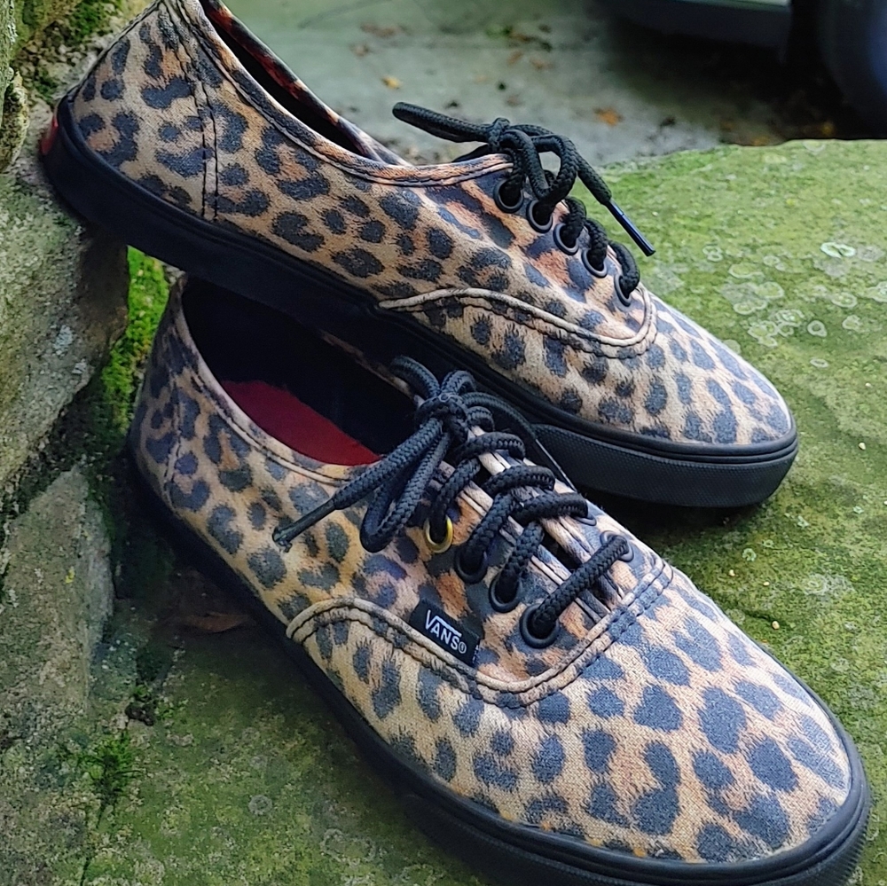 Vans leopard print sealers size 6.5